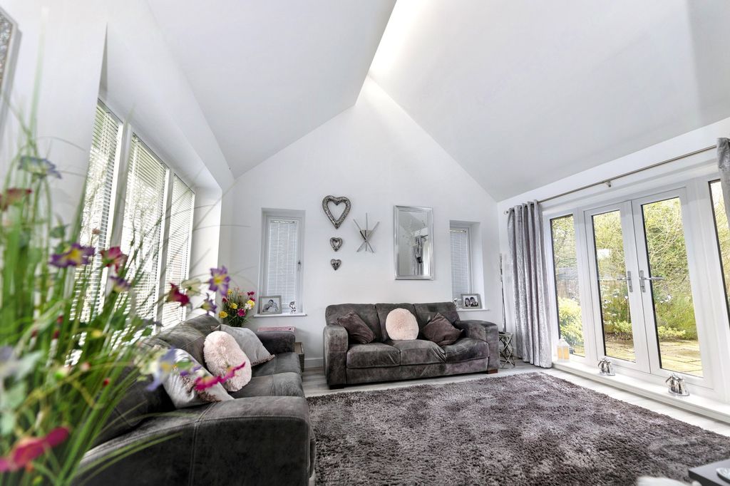 Additional image 9 of 4 bed detached house for saleHeath Road, St Osyth CO16