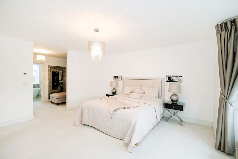 Additional image 16 of 5 bed detached house for saleHigh Road, Chigwell IG7