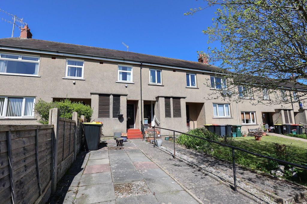 2 bed flat for saleCroftlands, Warton, Carnforth LA5