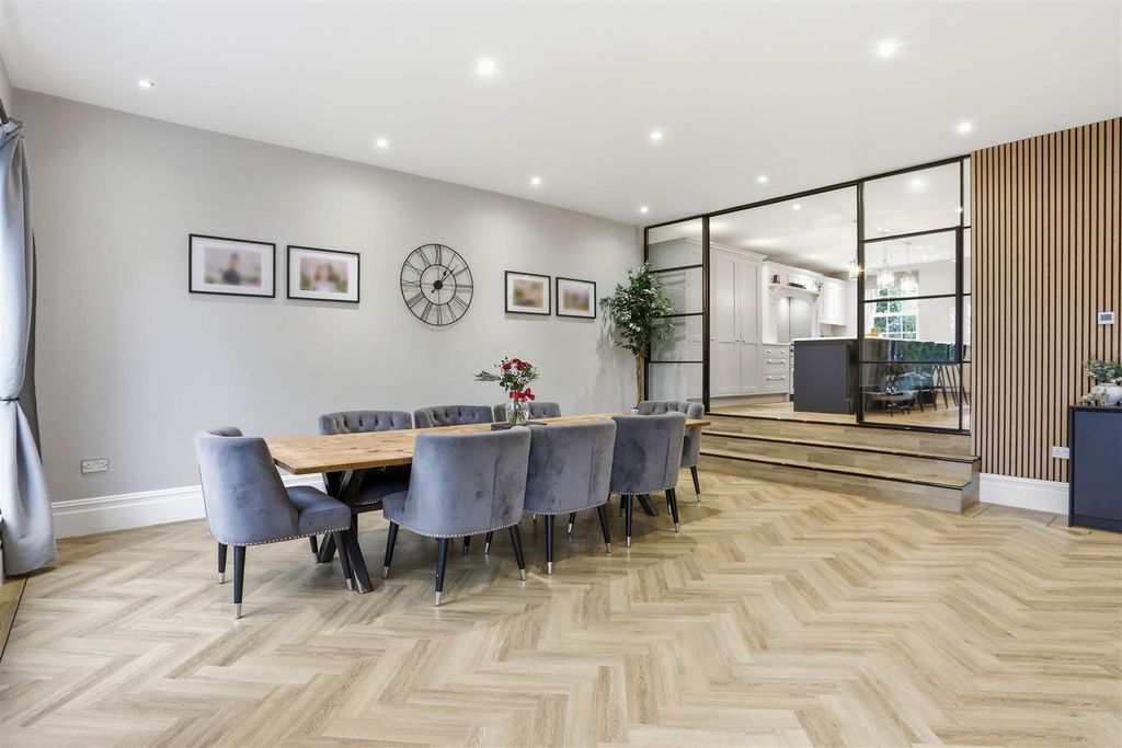 Additional image 18 of 7 bed detached house for saleWest Way, Carshalton SM5