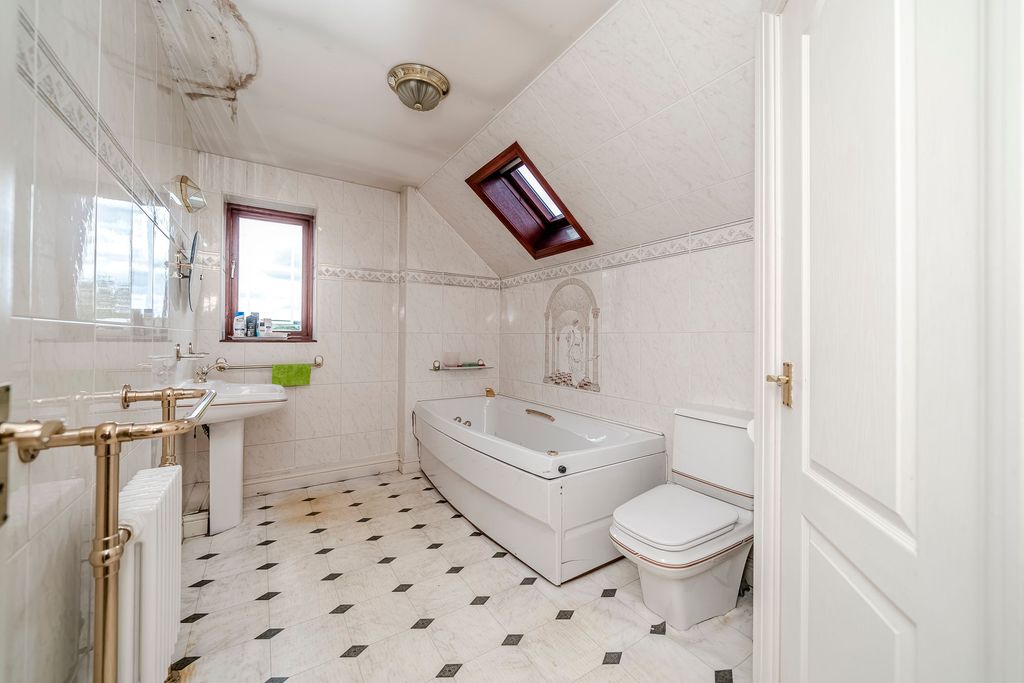 Additional image 31 of 4 bed detached house for saleDorking Road, Chorley PR6
