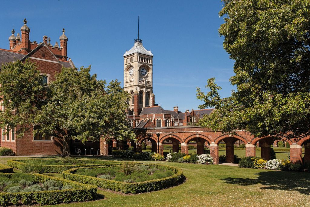 Additional image 2 of 2 bed flat for saleArgyll House, Royal Connaught Park, Bushey WD23