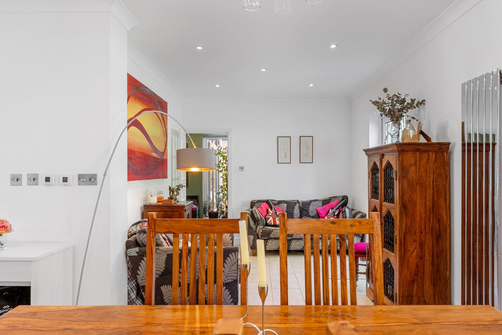 Additional image 17 of 5 bed detached house for saleHarestone Valley Road, Caterham CR3