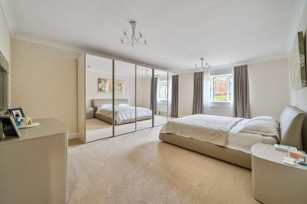 Additional image 9 of 5 bed detached house for saleOakley Road, Cheltenham GL52