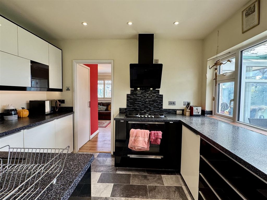 Additional image 9 of 3 bed detached bungalow for saleLoop Road, Beachley, Chepstow NP16