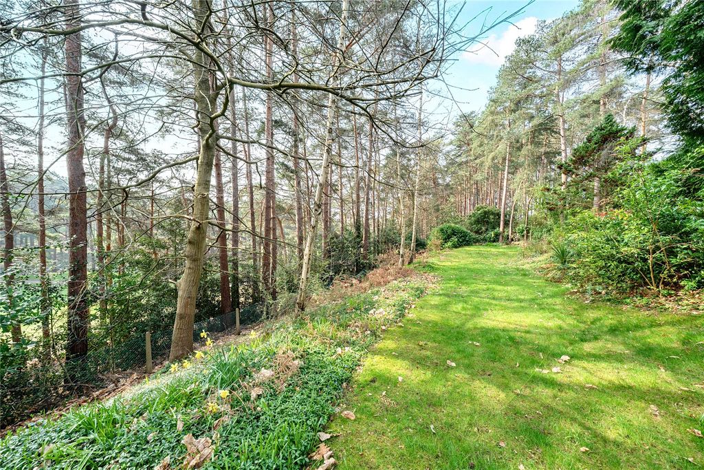 Additional image 4 of 4 bed detached house for saleCamberley, Surrey GU15