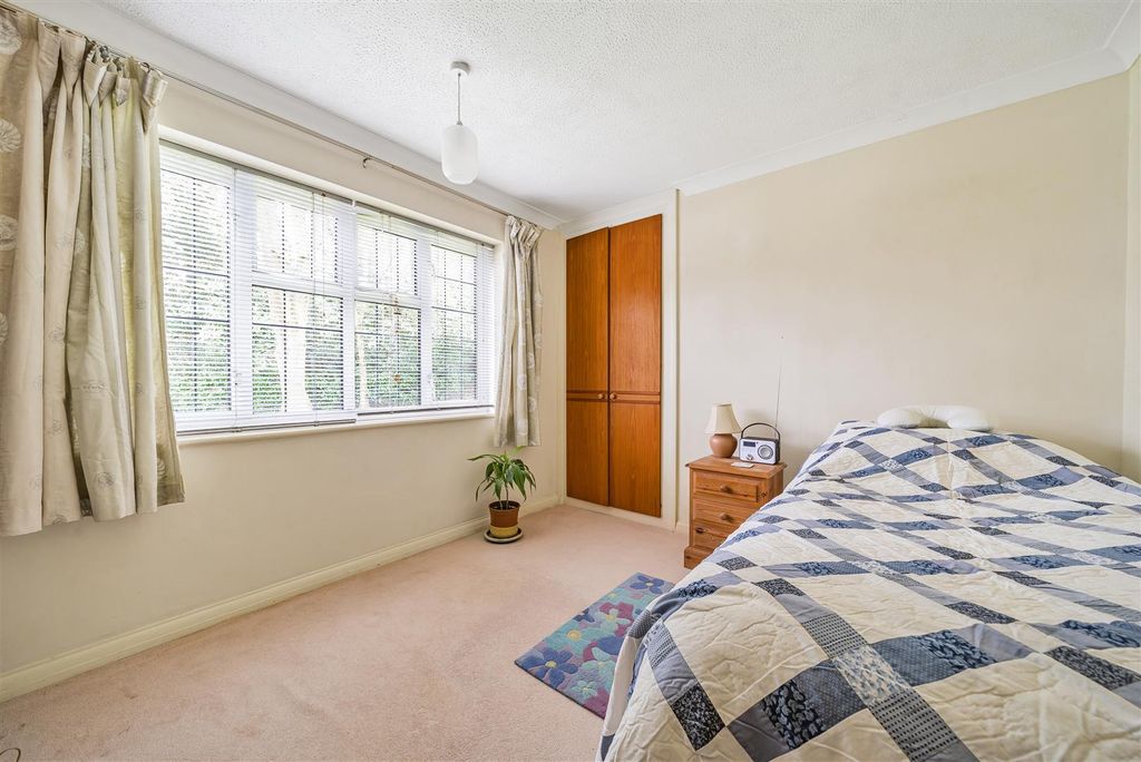 Additional image 7 of 2 bed flat for saleThe Manor House, Portesbery Hill Drive, Camberley GU15