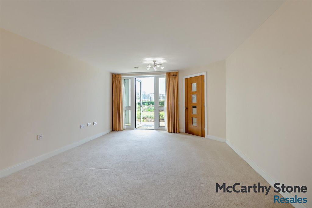 Additional image 4 of 1 bed flat for saleFreeman House, Keepers Close, Canterbury CT1