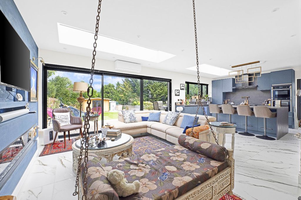 Additional image 4 of 7 bed detached house for saleVincent Avenue, Carshalton SM5