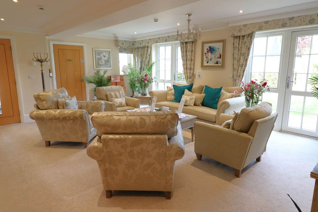 Additional image 7 of 1 bed flat for saleFleur De Lis, Marlborough SN8