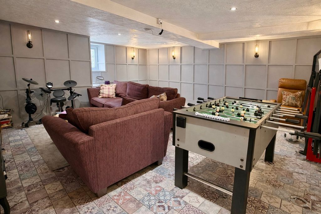 Additional image 16 of 4 bed detached bungalow for saleWalkers Ridge, Camberley GU15
