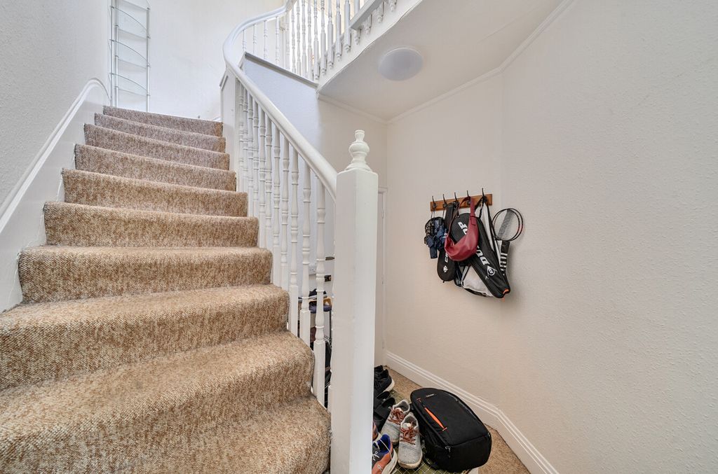 Additional image 10 of 2 bed flat for saleLower Camden, Chislehurst, Kent BR7