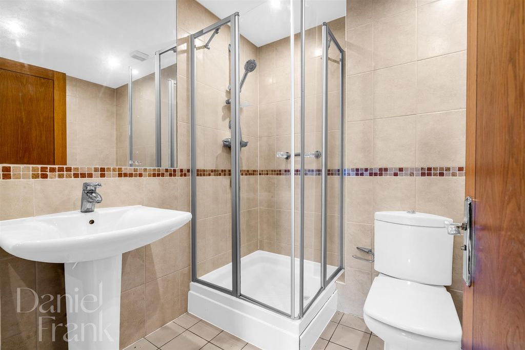 Additional image 9 of 2 bed flat for saleHigh Road, Chigwell IG7