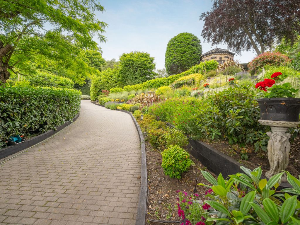 Additional image 33 of 6 bed detached house for saleSt. Anns Hill Road, Chertsey KT16
