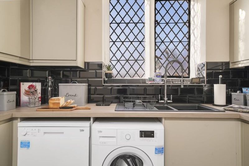 Additional image 11 of 3 bed flat for sale56 Old Dover Road, Canterbury CT1