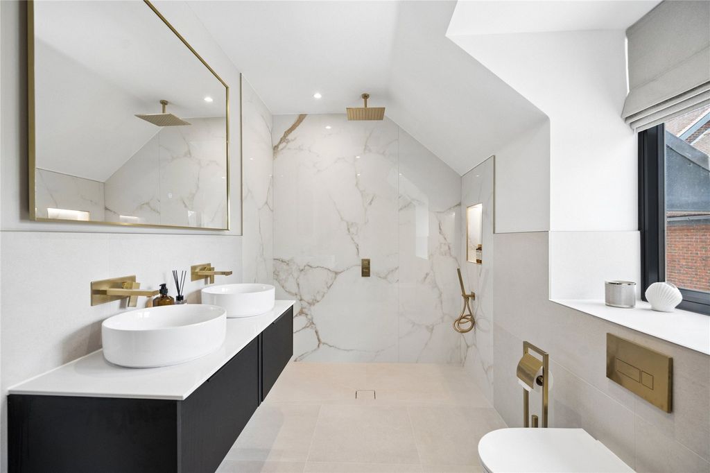 Additional image 11 of 5 bed detached house for saleMill Farm, Mill Lane, Chalfont St. Giles, Buckinghamshire HP8