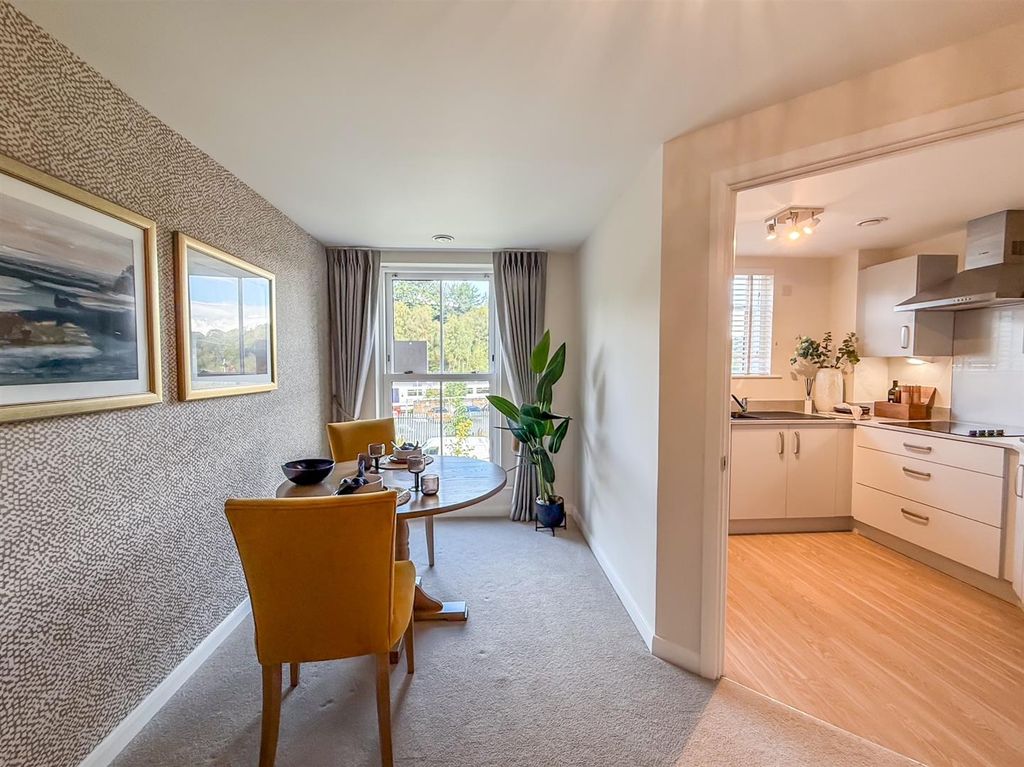 Additional image 4 of 2 bed flat for saleDevonshire Place, Station Road, Buxton SK17