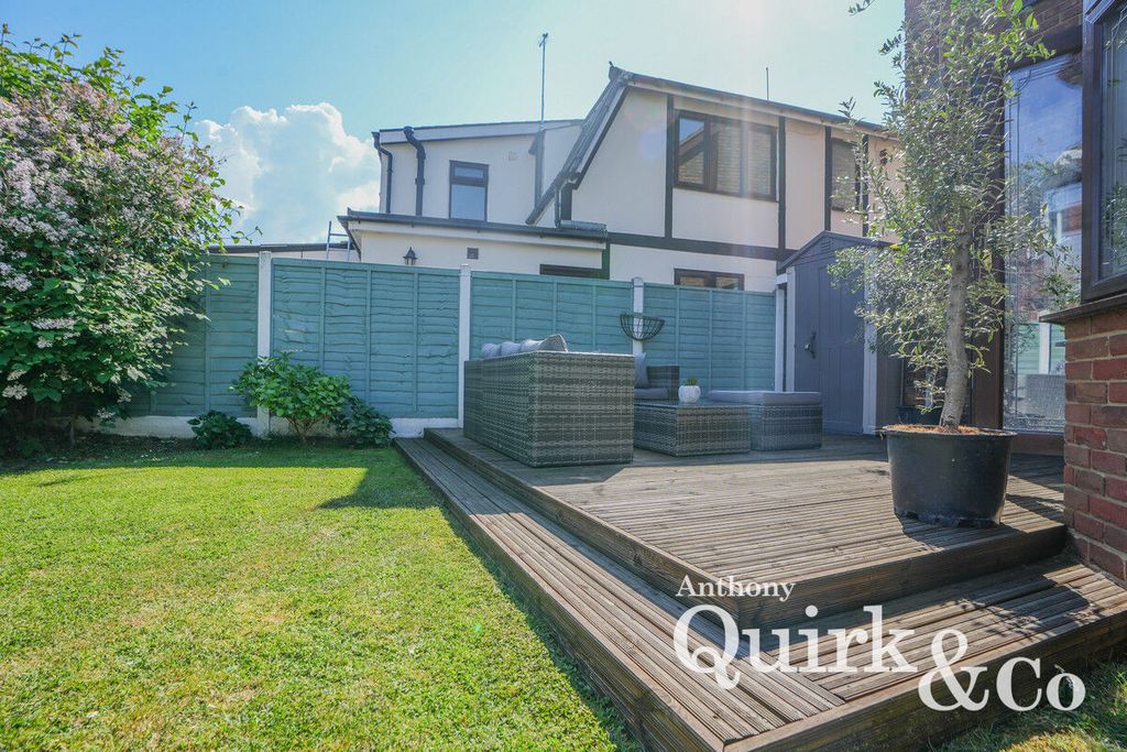 Additional image 24 of 4 bed detached house for saleLarup Avenue, Canvey Island SS8