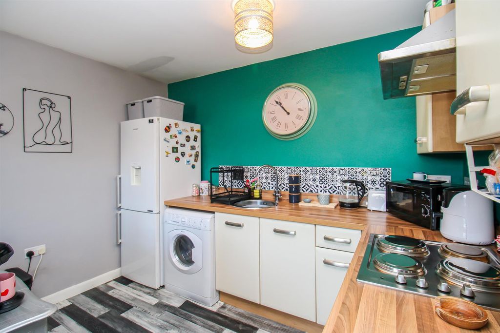 Additional image 2 of 1 bed flat for saleHarrison Court, Morris Road, Castleford WF10