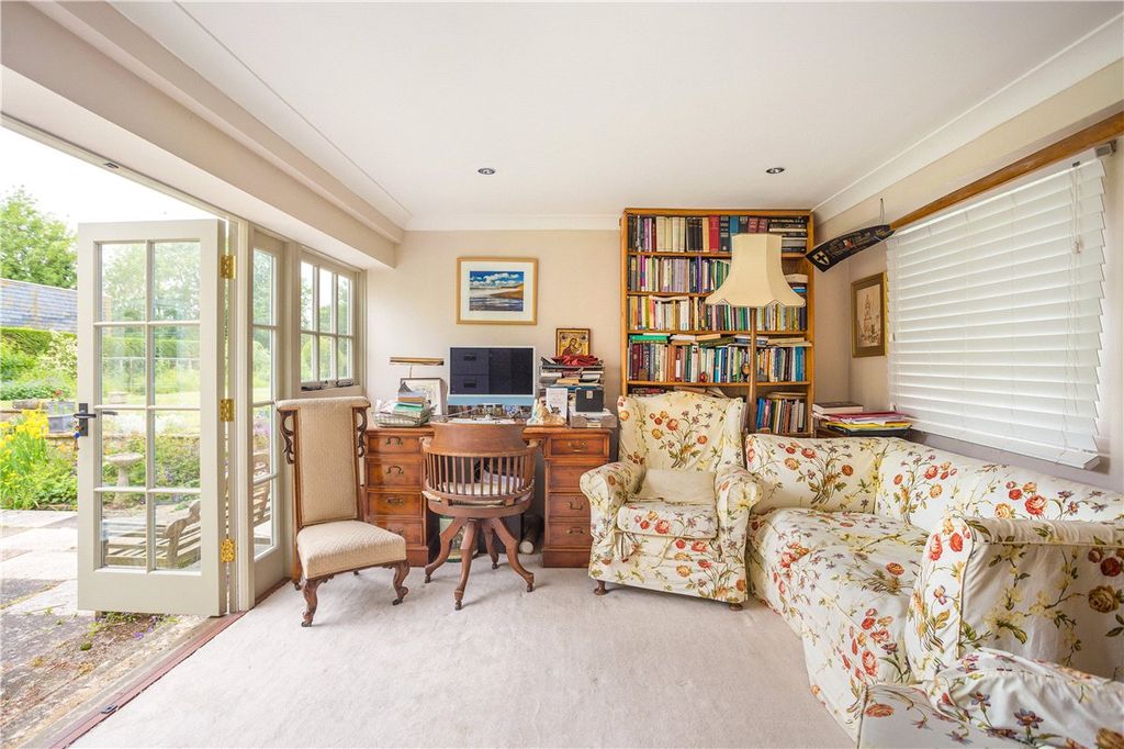 Additional image 6 of 4 bed semi-detached house for saleCastle Street, Calne, Wiltshire SN11