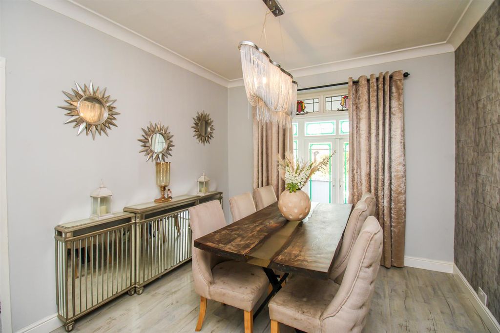 Additional image 8 of 2 bed detached bungalow for saleHolywell Lane, Castleford WF10