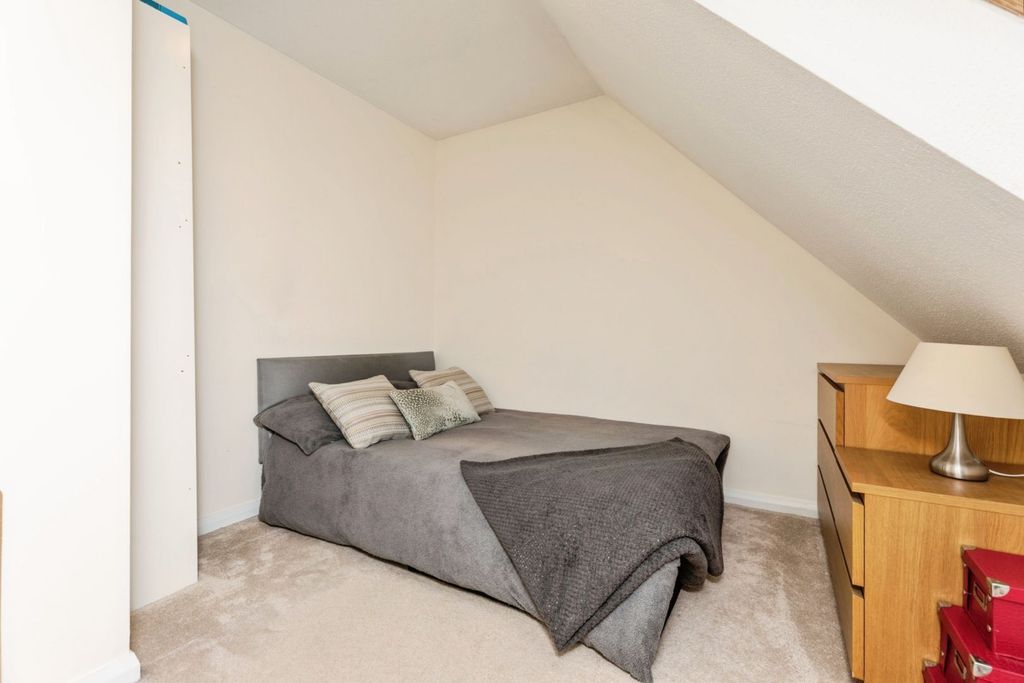 Additional image 16 of 4 bed detached house for saleHillcrest Mount, Townville, Castleford WF10