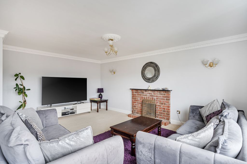 Additional image 9 of 5 bed detached house for saleDeerswood Close, Caterham CR3