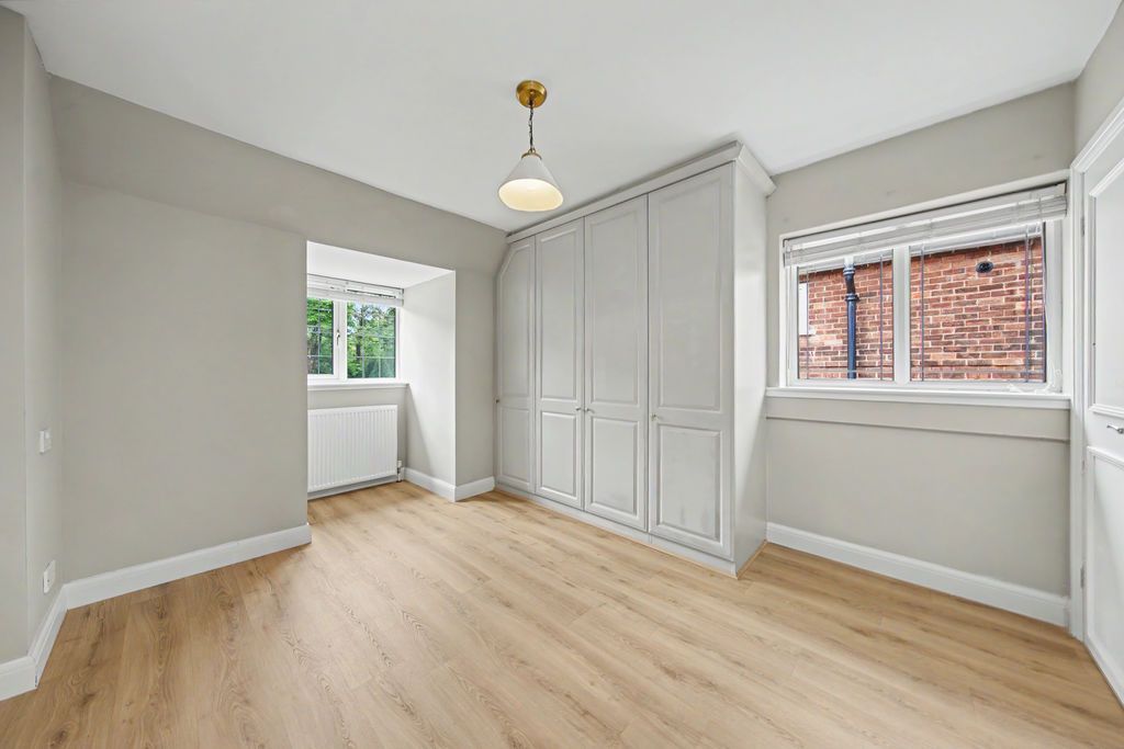 Additional image 28 of 4 bed detached house for saleWhitecotes Lane, Walton, Chesterfield S40