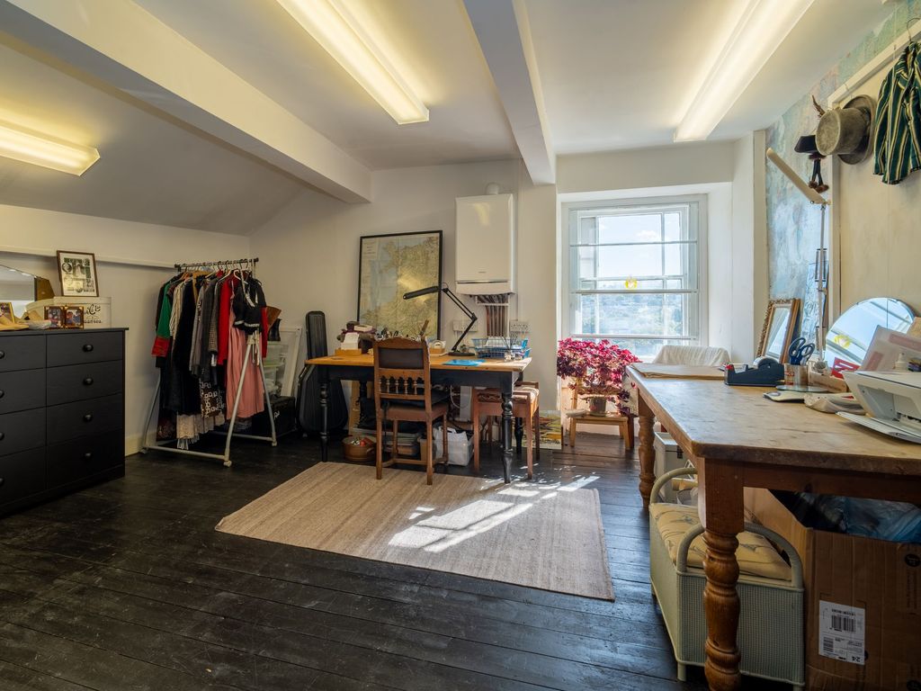 Additional image 23 of 7 bed property for saleEagle Star House, 9 Quay Street, Carmarthen SA31