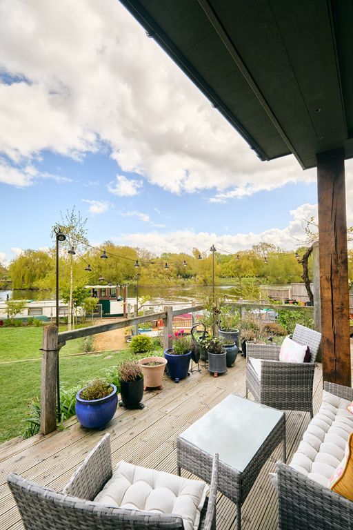 Additional image 13 of 2 bed detached house for saleLaleham Reach, Chertsey KT16