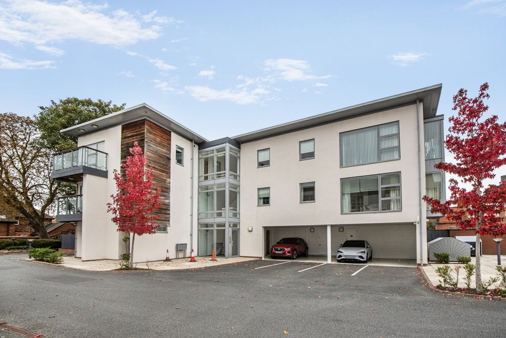 Additional image 13 of 2 bed flat for saleDee Hills Park, Chester CH3