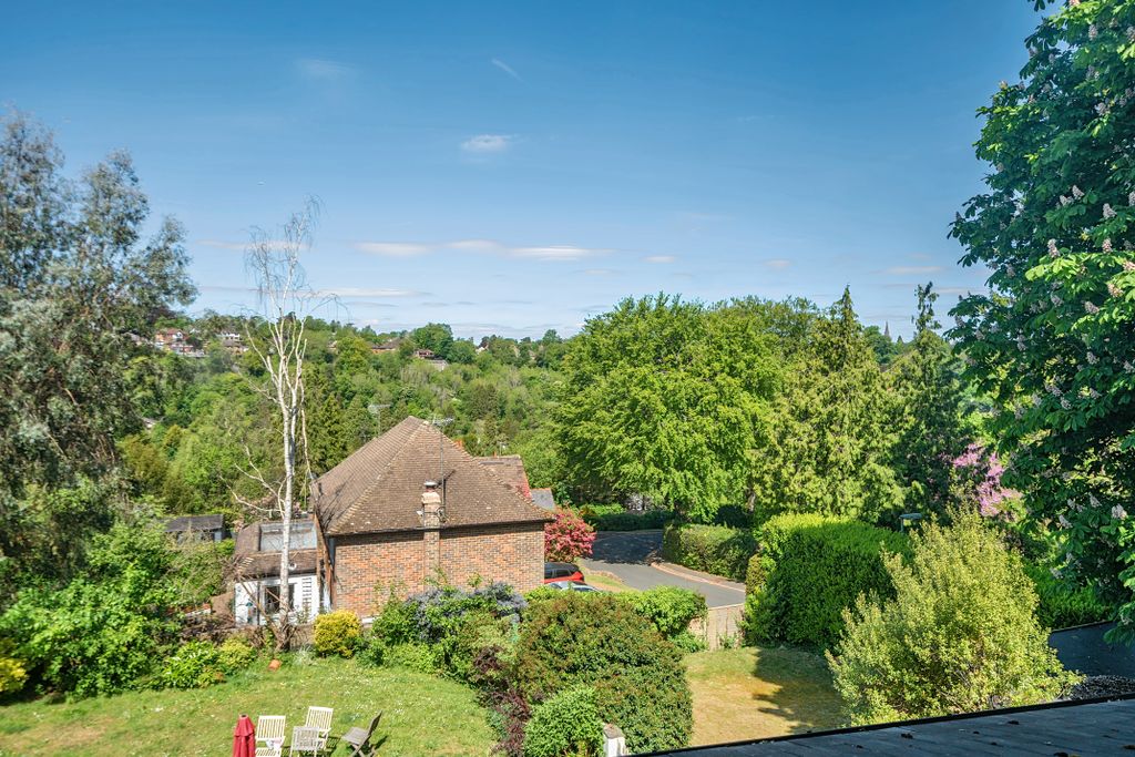 Additional image 16 of 2 bed flat for saleHarestone Hill, Caterham CR3