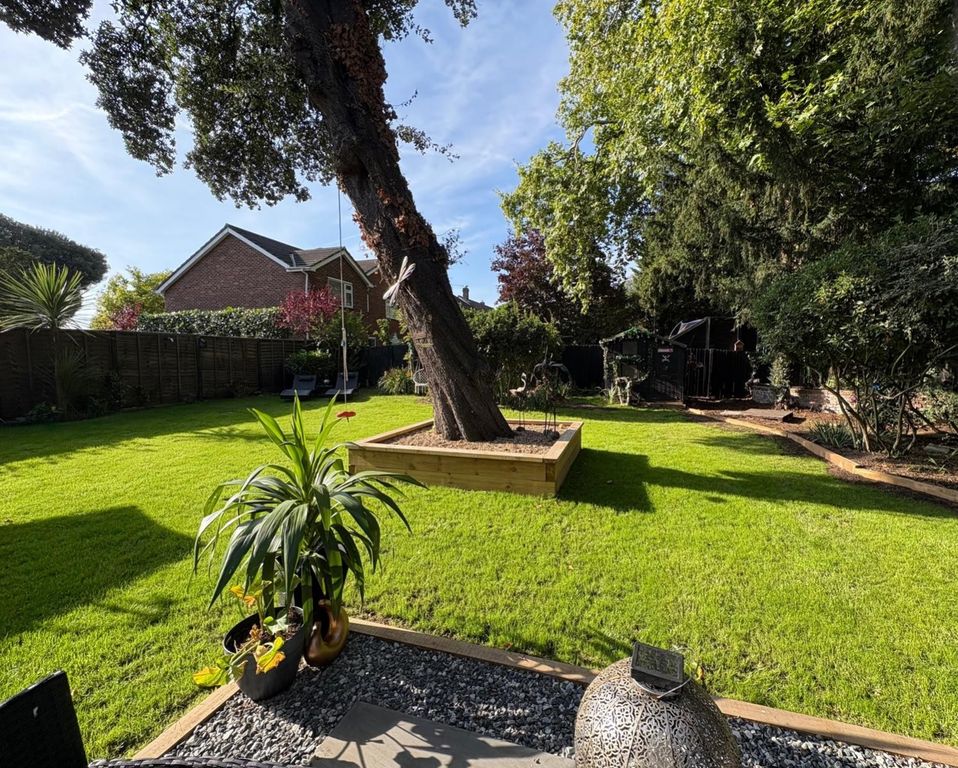 Additional image 13 of 4 bed detached house for saleLittle Green Lane, Chertsey, Surrey KT16