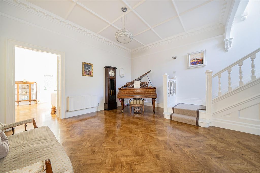 Additional image 6 of 3 bed maisonette for saleBrackendale Road, Camberley, Surrey GU15