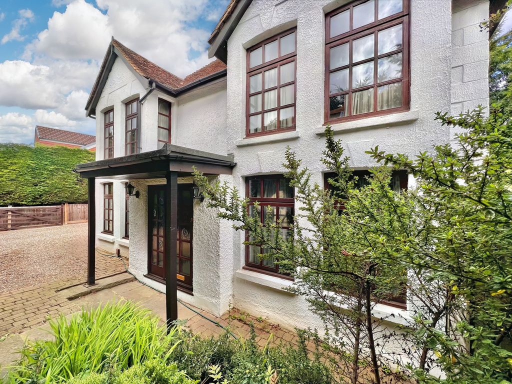 Additional image 3 of 4 bed detached house for saleRobin Hood Lane, Chatham ME5
