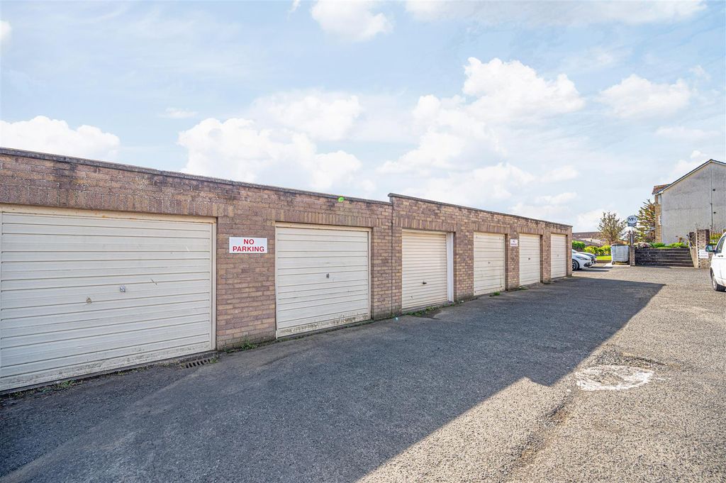 Additional image 17 of 2 bed flat for saleGladney Square, Kirkcaldy KY1