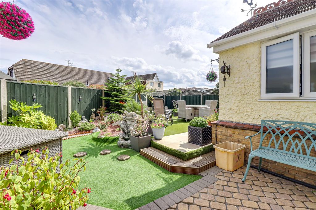 Additional image 22 of 4 bed detached house for saleBarbara Avenue, Canvey Island SS8