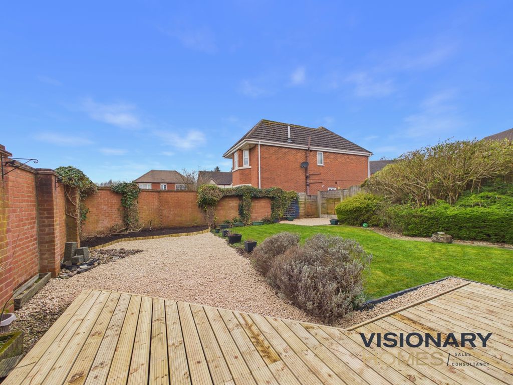 Additional image 2 of 5 bed detached house for sale18 Two Oaks Avenue, Burntwood WS7