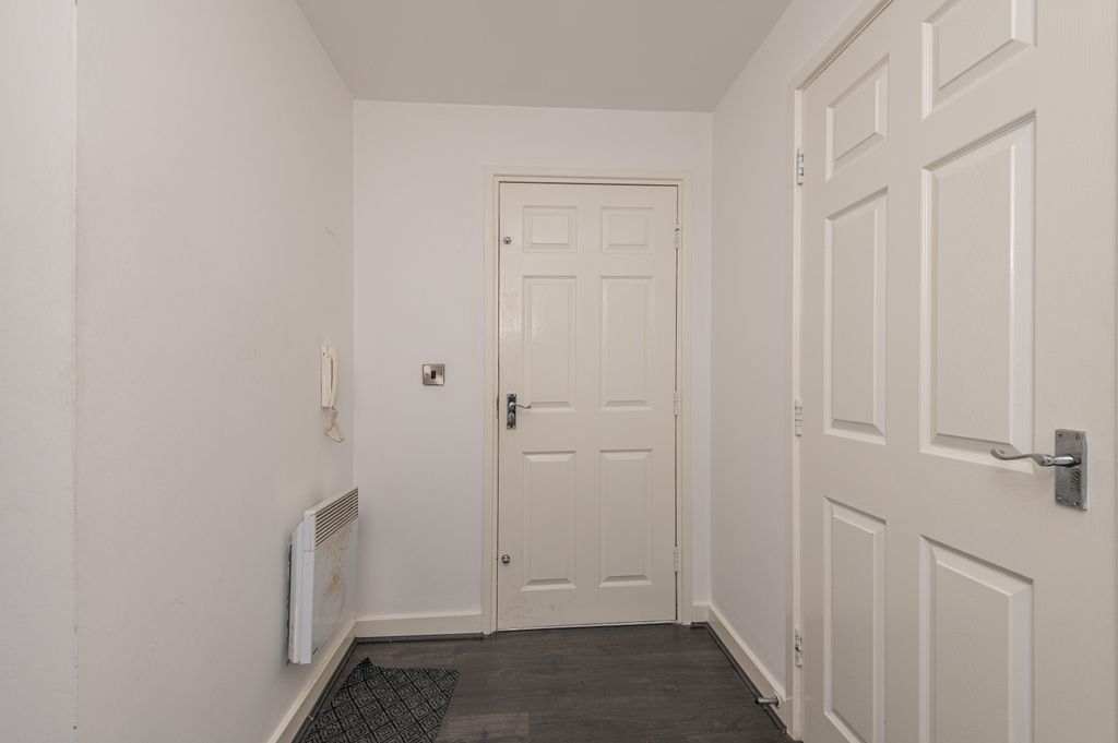 Additional image 13 of 2 bed flat for saleCastle Grove, Pontefract WF8