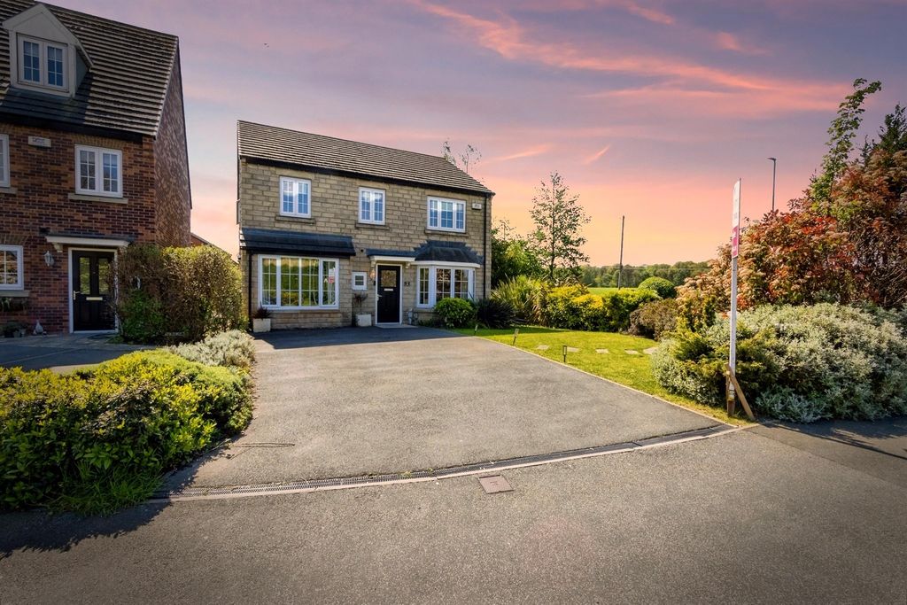 Additional image 17 of 4 bed detached house for saleBlenheim Way, Castleford WF10