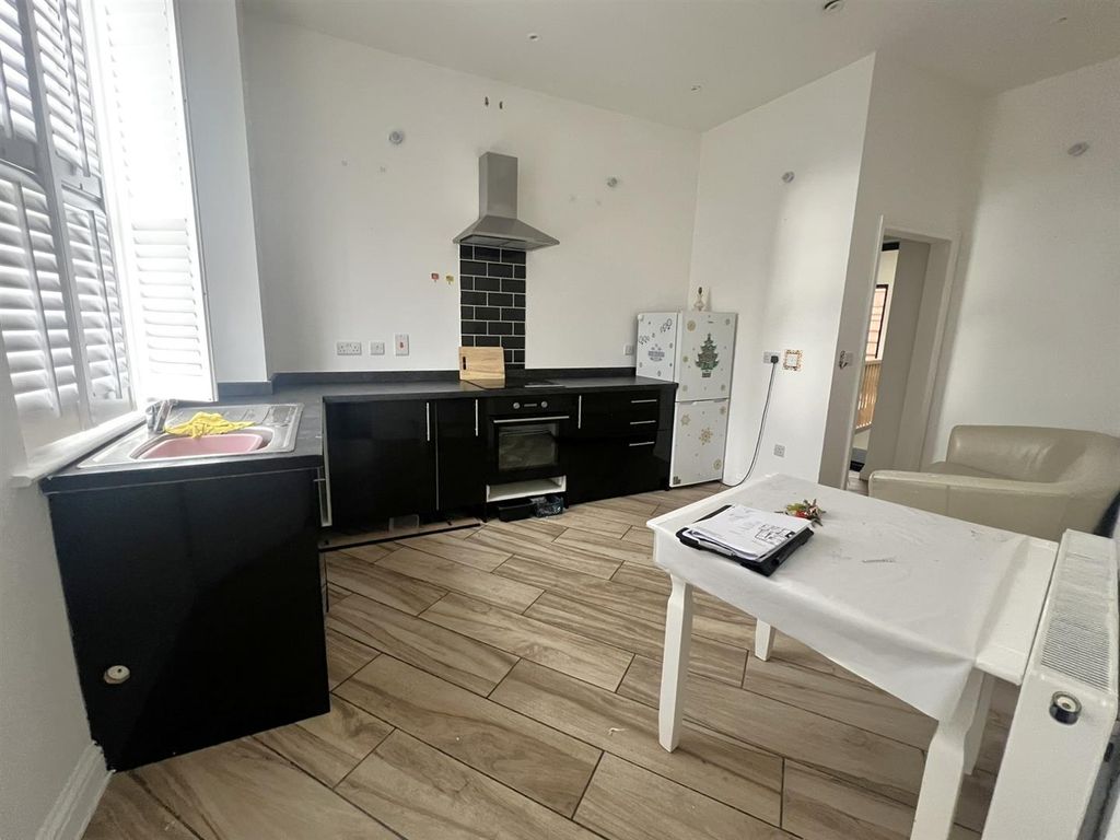 Additional image 6 of Property for saleHigh Street, Cinderford GL14