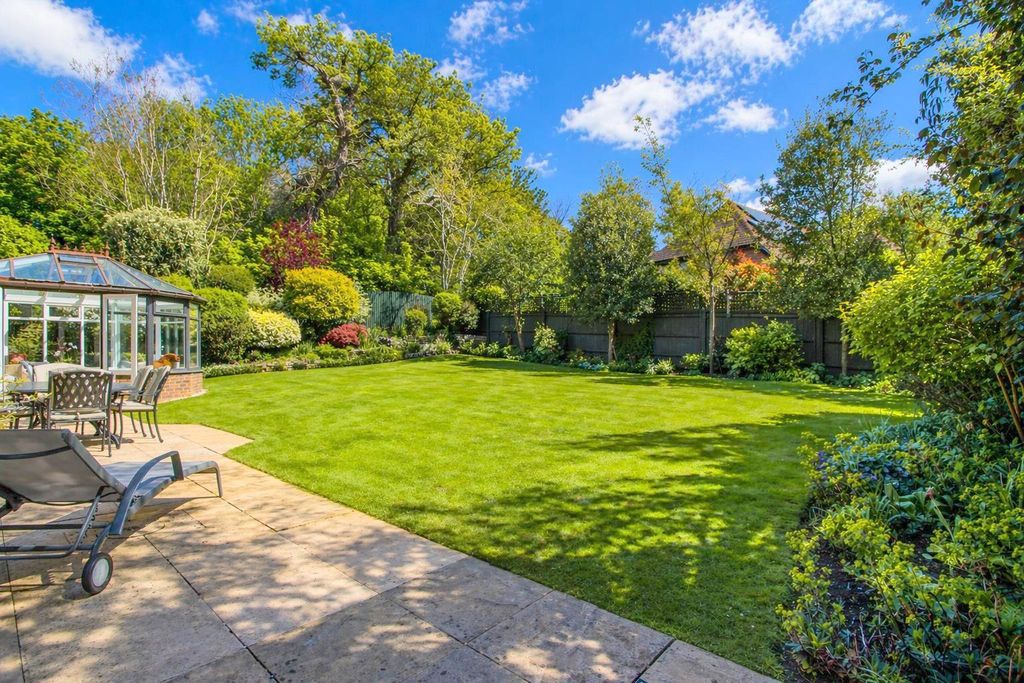 Additional image 5 of 5 bed detached house for saleWellfield Gardens, Carshalton Beeches SM5
