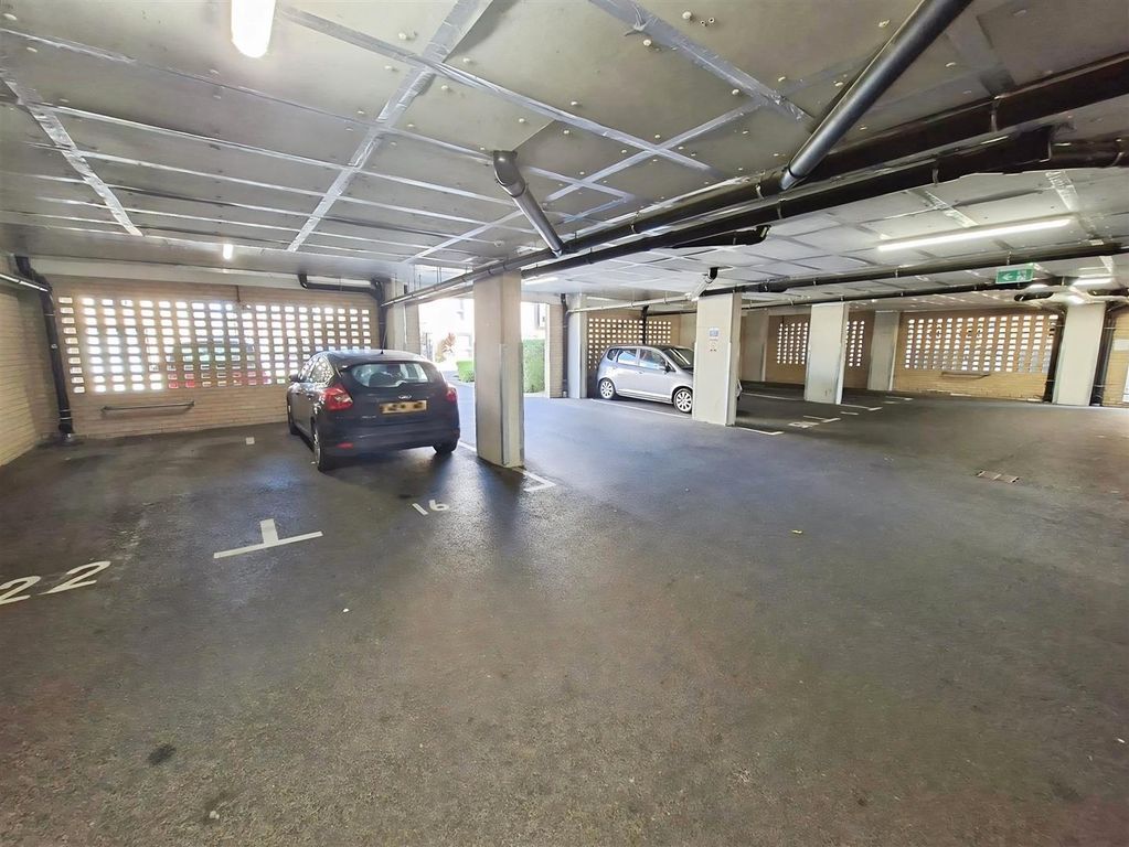 Additional image 9 of 2 bed flat for saleStarboard Crescent, Chatham ME4