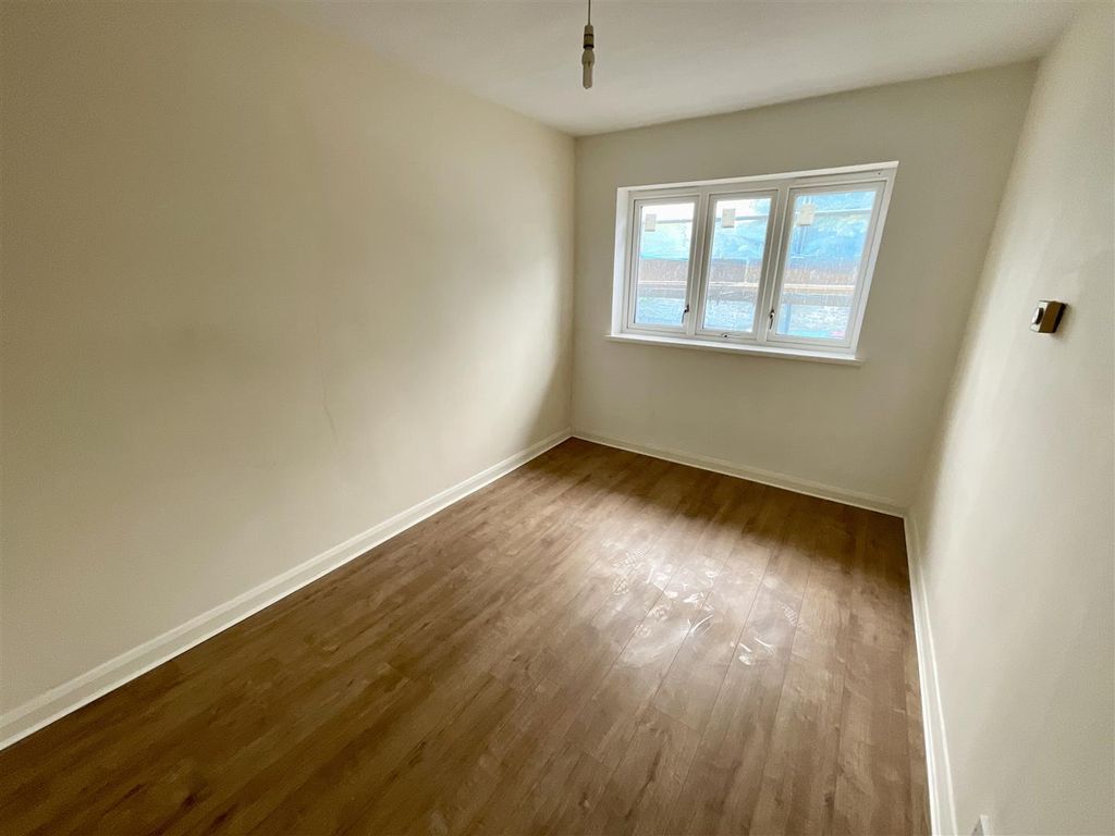 Additional image 3 of 1 bed flat for saleSunnyhill, Llanelli SA15