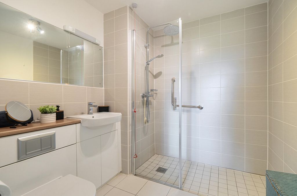 Additional image 14 of 2 bed flat for saleKeepers Close, Canterbury CT1
