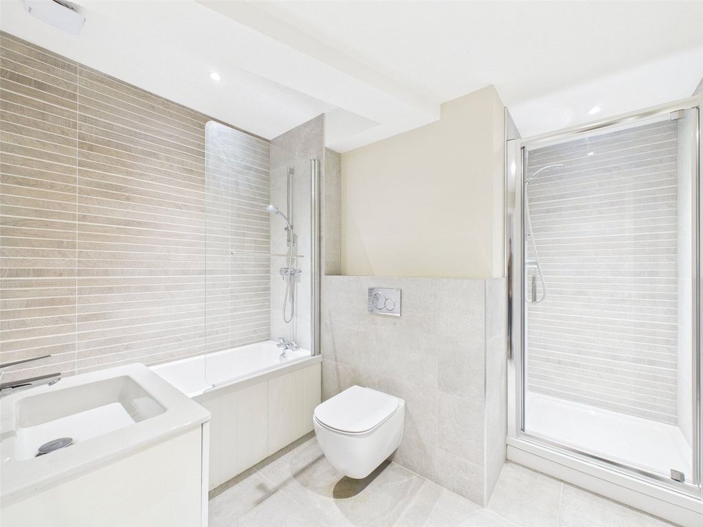 Additional image 7 of 2 bed flat for saleGonvena Hill, Wadebridge, Cornwall PL27
