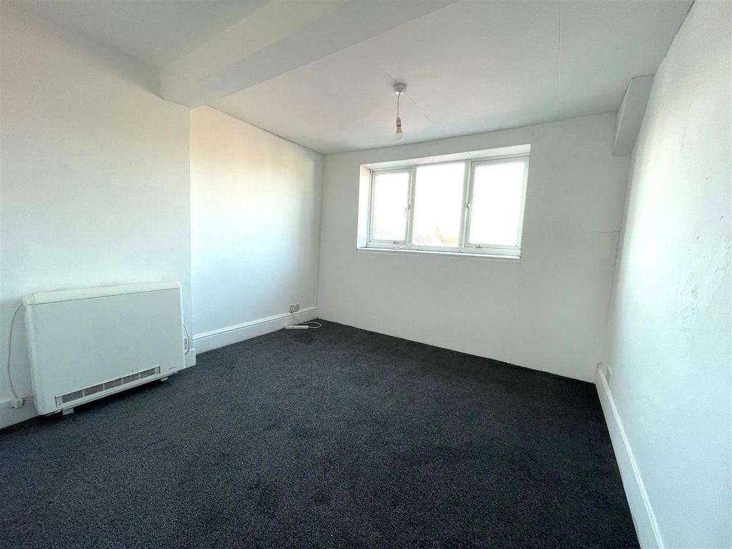 Additional image 3 of 13 bed flat for saleOld Road, Clacton On Sea CO15