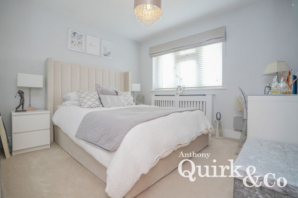 Additional image 19 of 4 bed detached house for saleChurch Parade, Canvey Island SS8