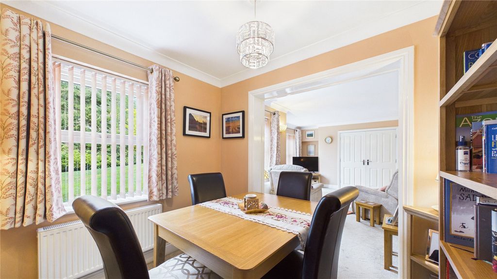 Additional image 5 of 2 bed flat for saleCamberley, Surrey GU15