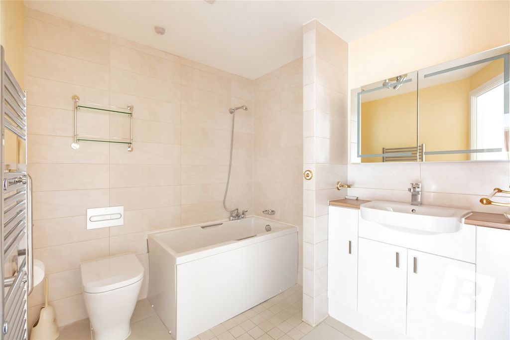 Additional image 6 of 2 bed flat for saleMiami House, Princes Road, Chelmsford, Essex CM2